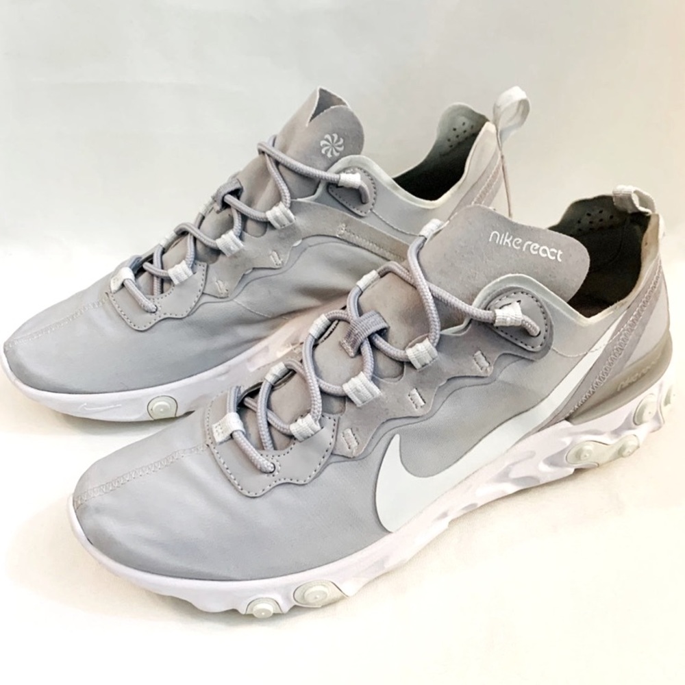 NIKE React